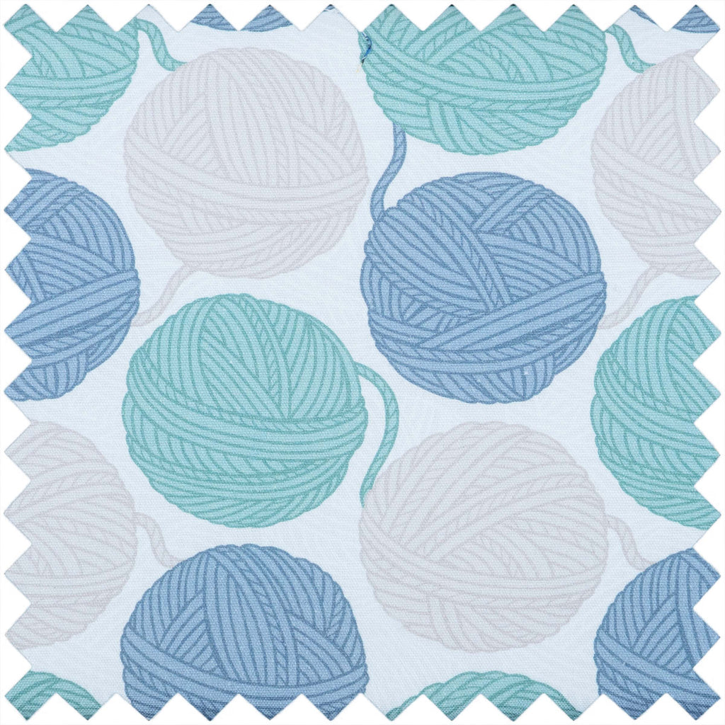 Knitting Bag: Yarn Balls
