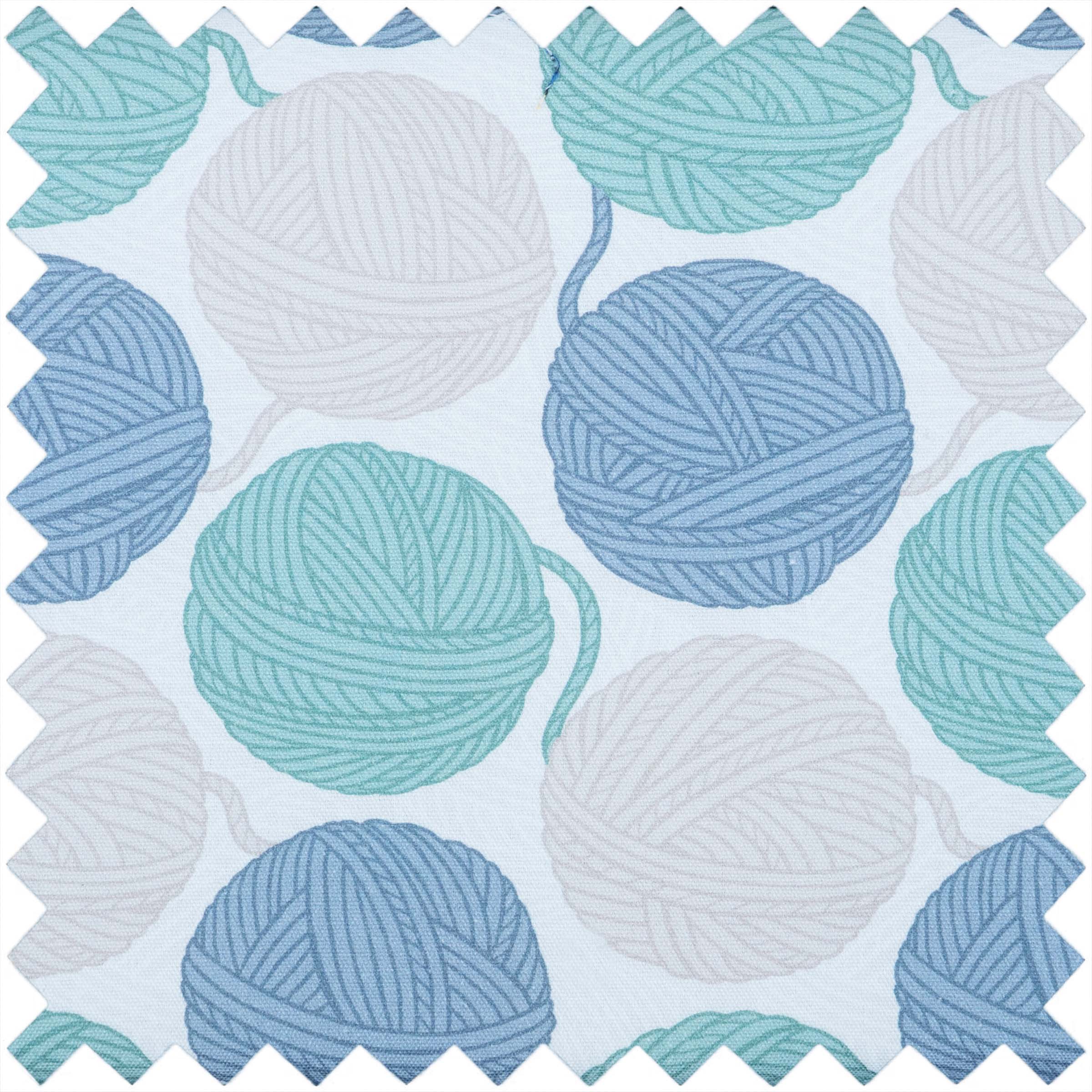 Knitting Bag: Yarn Balls